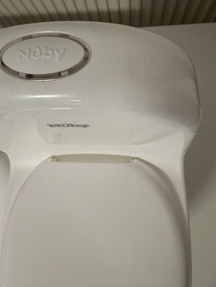 Pot bébé Nûby avec chasse d’eau électrique – Piles incluses – Très bon état - photo numéro 10