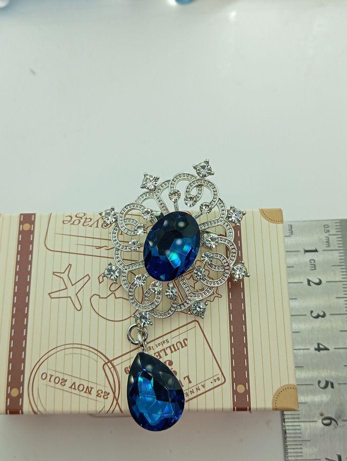 Broche