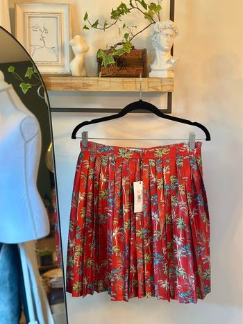 Jupe plissée imprimé palmiers, neuve Molly Bracken – Taille S