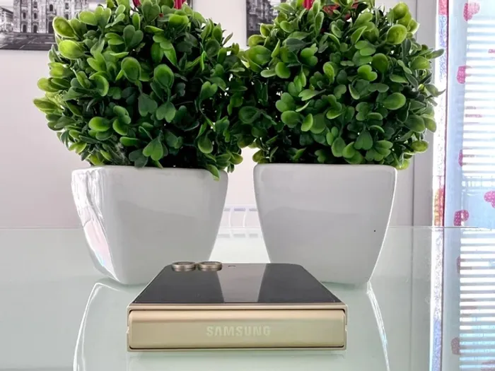 SAMSUNG · GALAXY Z FLIP 6 · 512 Go · Or - photo numéro 7