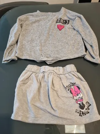 Ensemble jupe et pull fille 8 ans