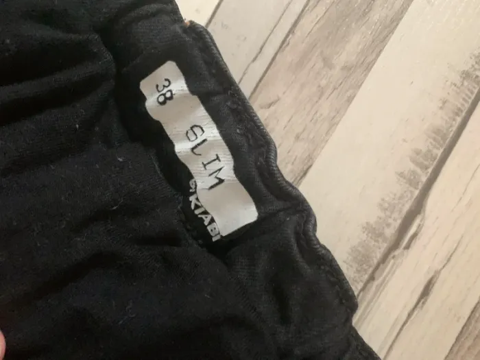 Jean slim noir de grossesse taille 38 - photo numéro 4