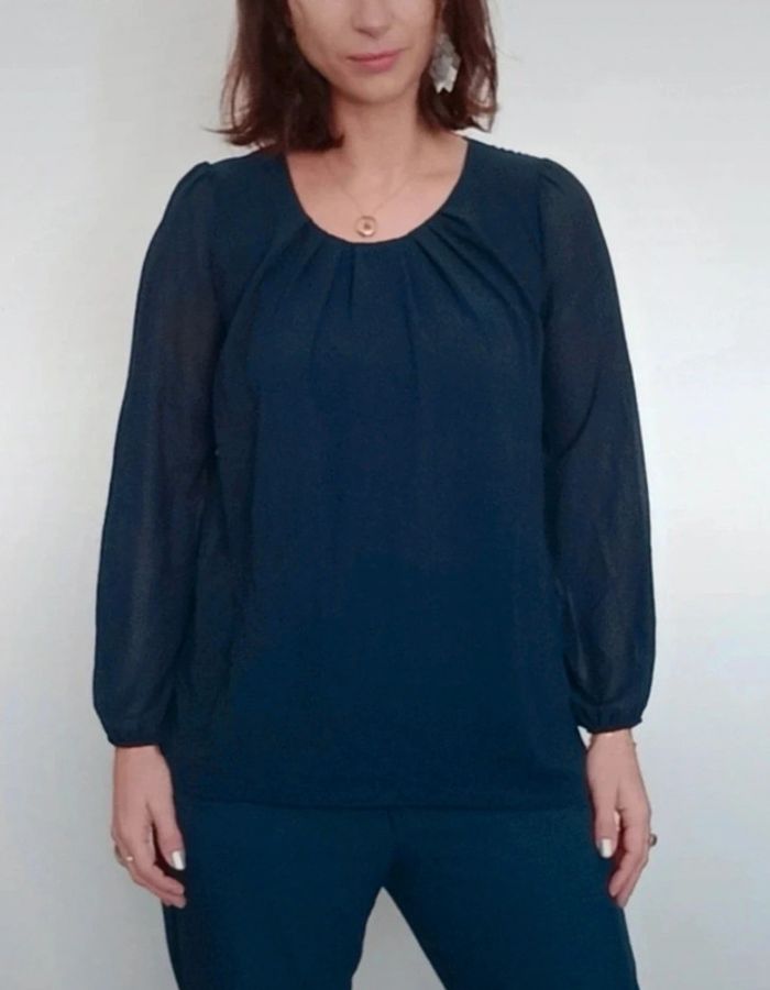 Blouse chic marine manches voiles taille 38 - photo numéro 2