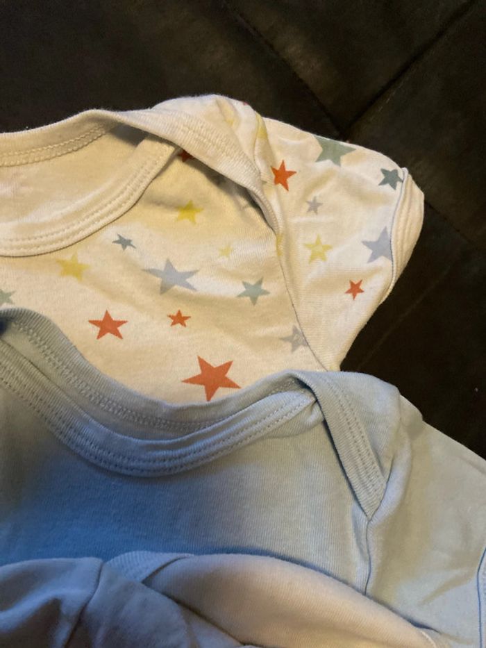 3 bodies petit bateau 24 mois - photo numéro 3