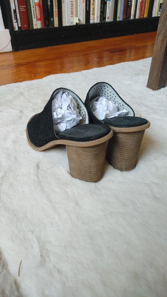 Mule en cuir daim noire talon 8 cm - photo numéro 8