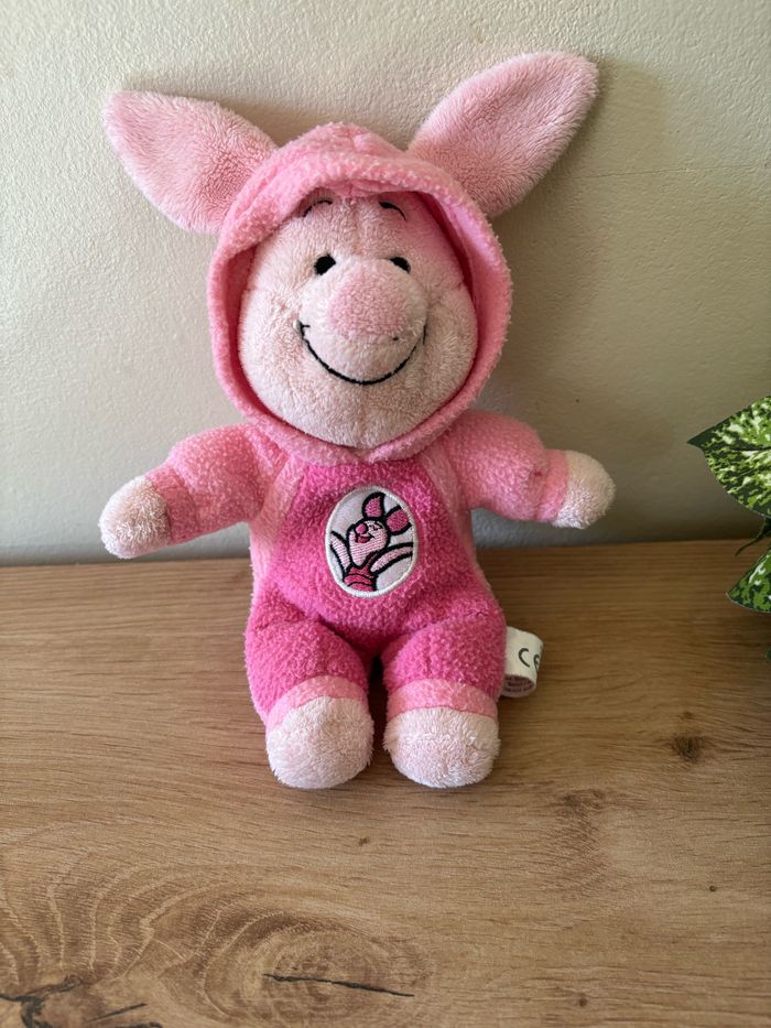 Doudou cochon rose porcinet pyjama capuche polaire Disney