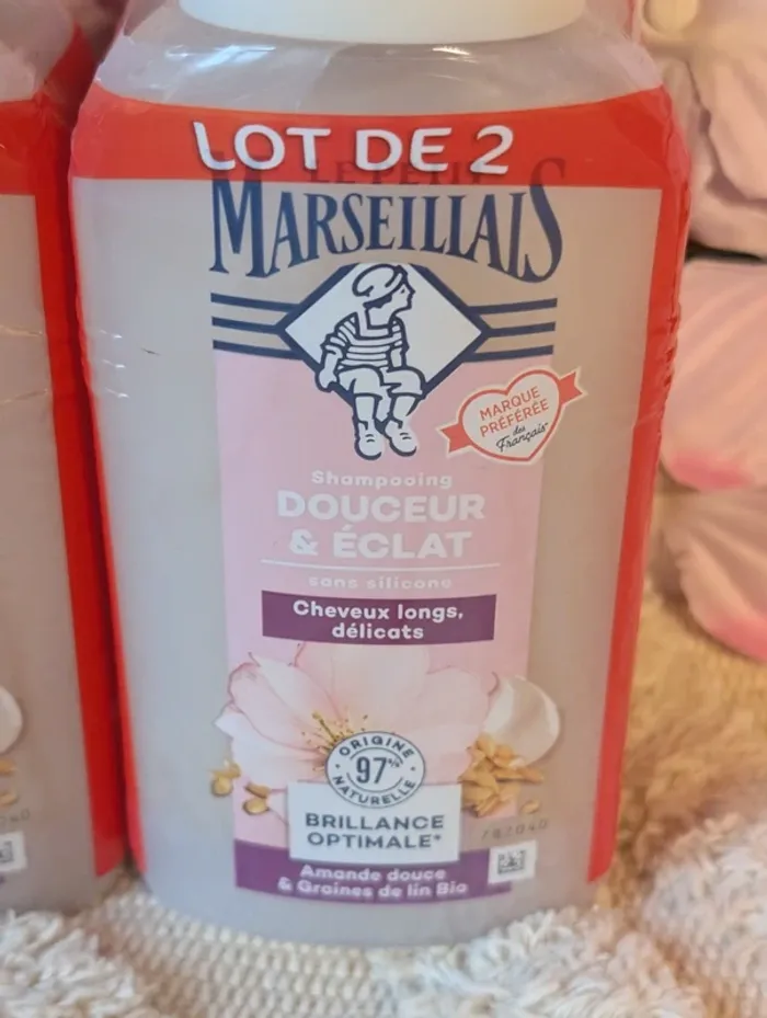 Lot de 4 shampooings neuf 250ml - photo numéro 2