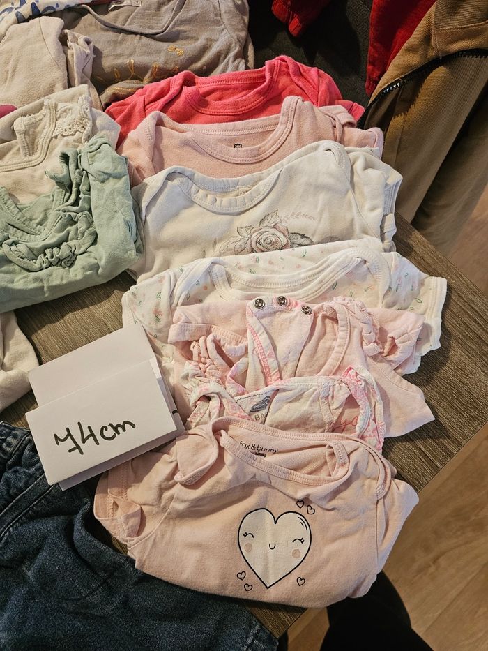 Lot de vêtements - photo numéro 4