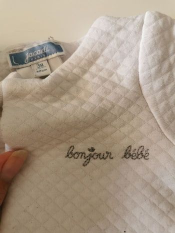 Pyjama jacadi blanc en tubique 3 mois en bon état