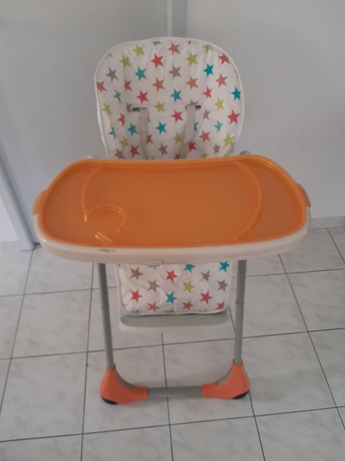 Chaise haute Chicco - photo numéro 1