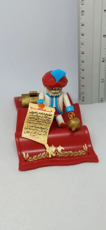 Homme génie fakir avec tapis volant lampe coffre et parchemin playmobil