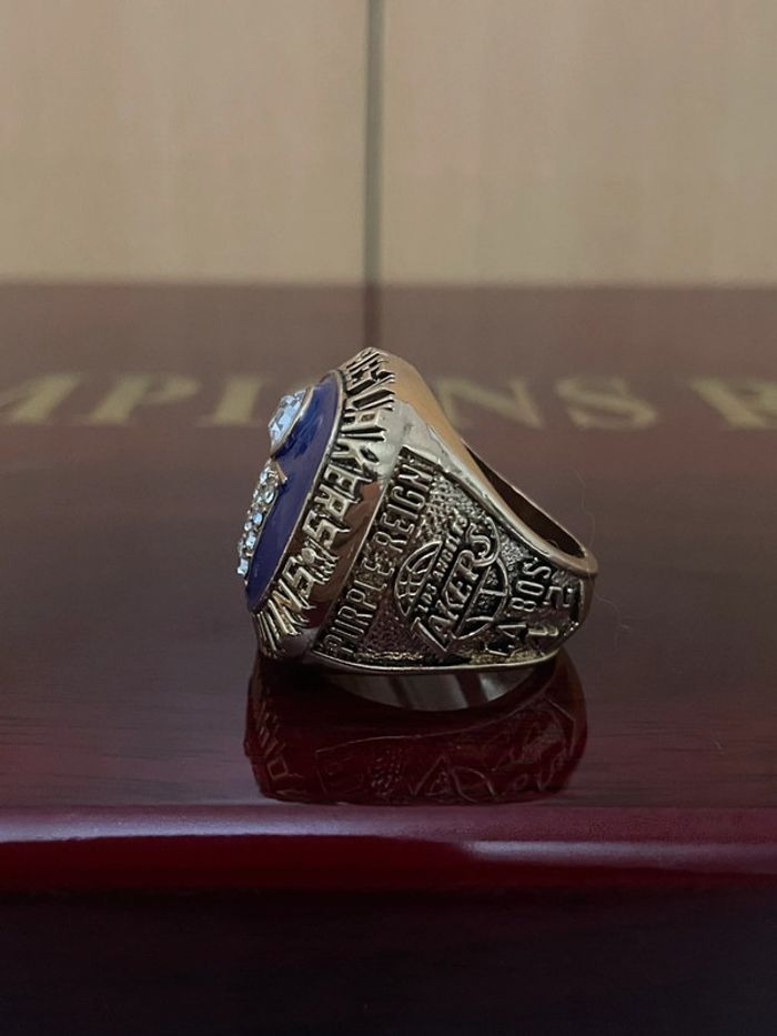 Bague NBA Lakers - photo numéro 2