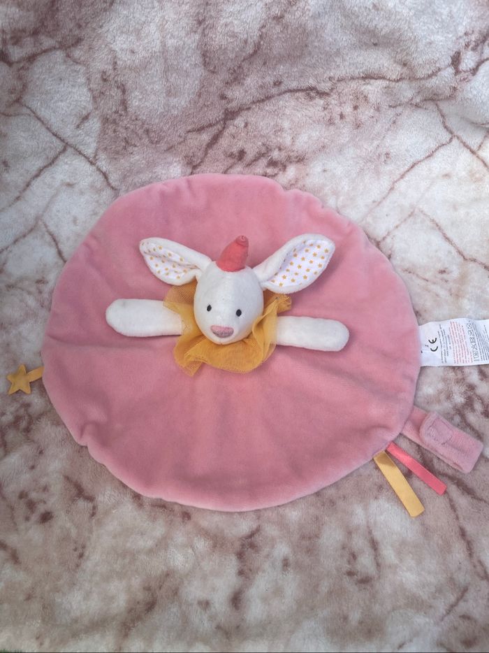 Doudou plat rond lapin rose blanc jaune Fantastic Circus Génération Z