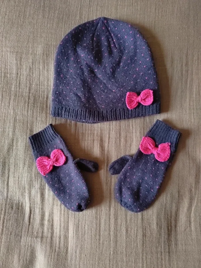 Lot bonnet+moufles la halle
