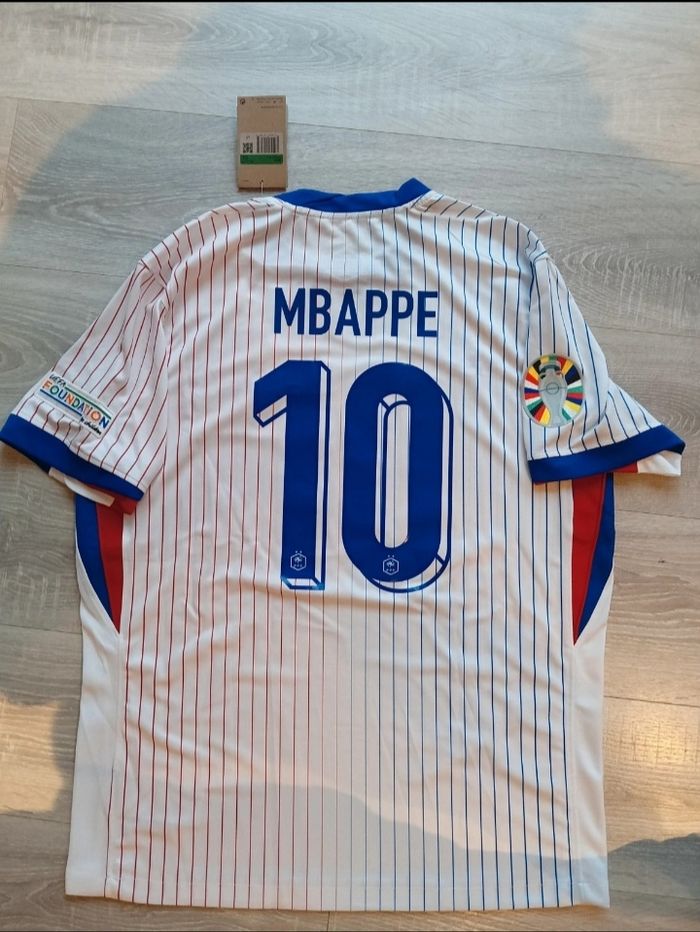 Maillot neuf France Mbappé 10 - photo numéro 3