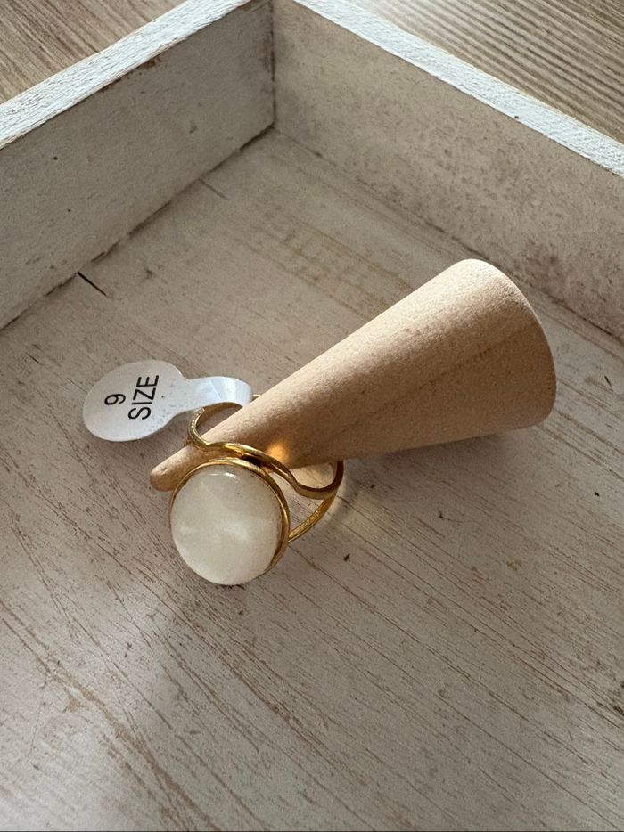 Bague dorée et blanche T9 - photo numéro 2
