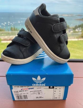 Baskets Adidas scratch taille 19