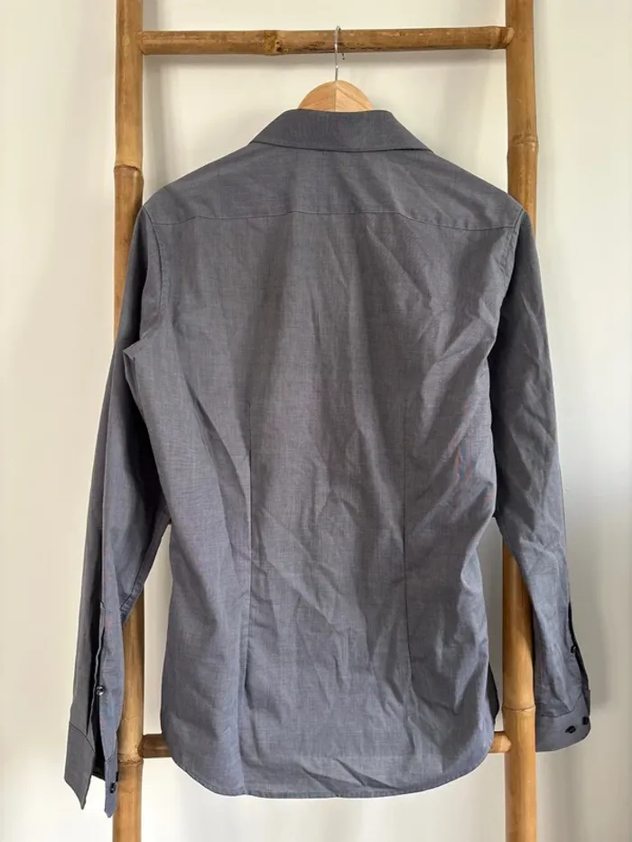 chemise grise taille M - photo numéro 5