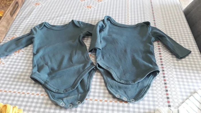 Lot de 5 bodies garçon manches longues taille 56 - photo numéro 4