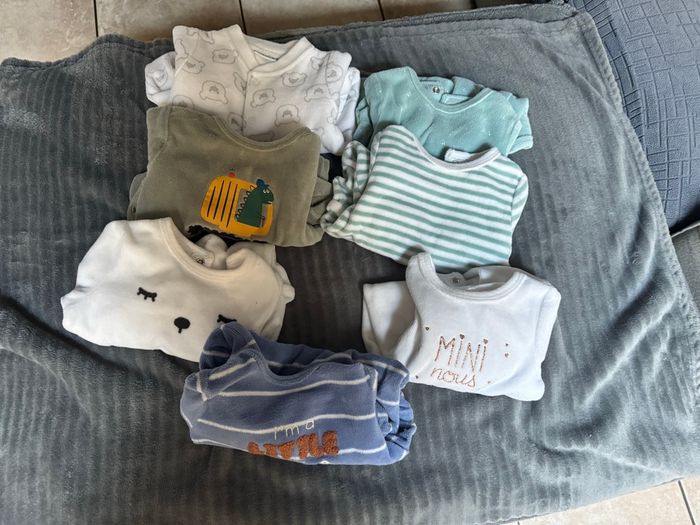 Lot vêtement bébé 1 mois - photo numéro 6