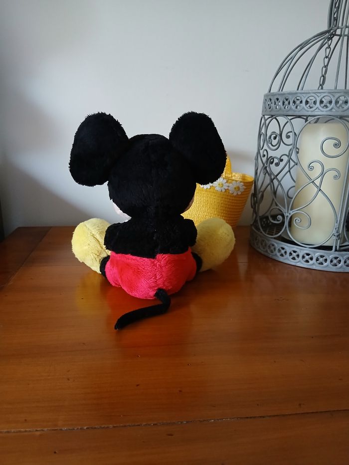 Doudou-Peluche Mickey avec mouchoir *Disneyland - photo numéro 3