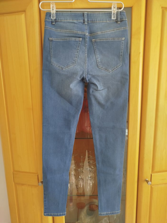 Jean bleu slim taille 36 - photo numéro 3