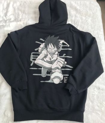 Pull and bear sweat a capuche x one pièce 