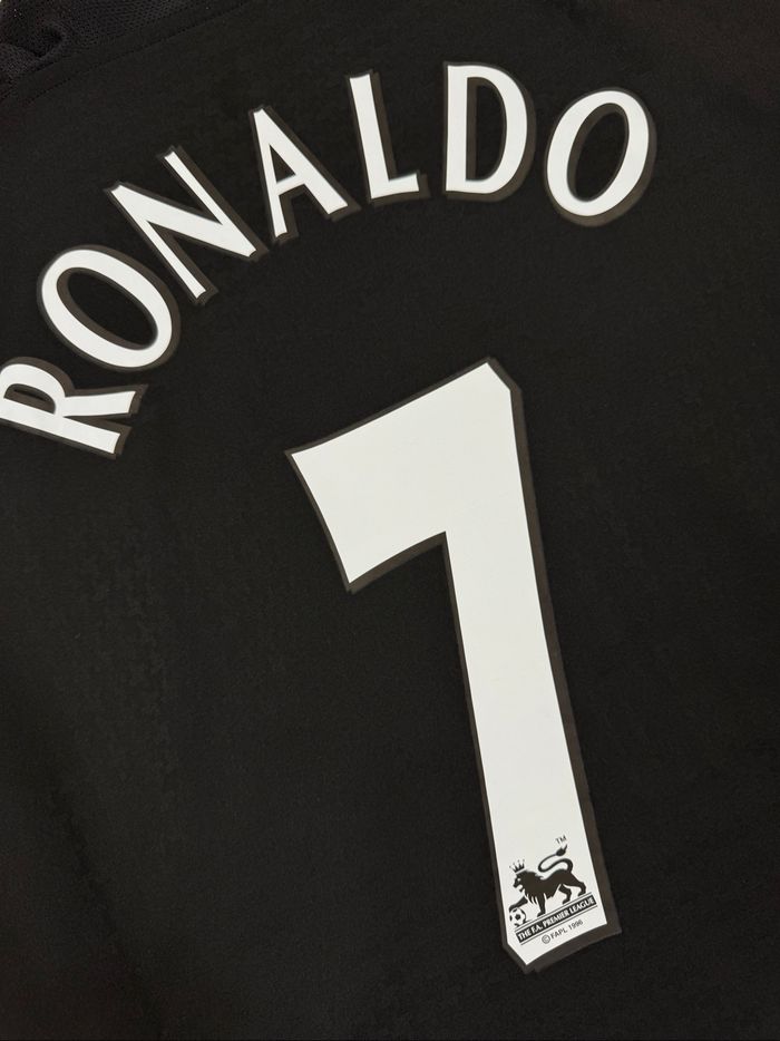 Maillot Manchester United Saison 2003/2004 - Ronaldo #7 (Nike, Taille XL) - photo numéro 4