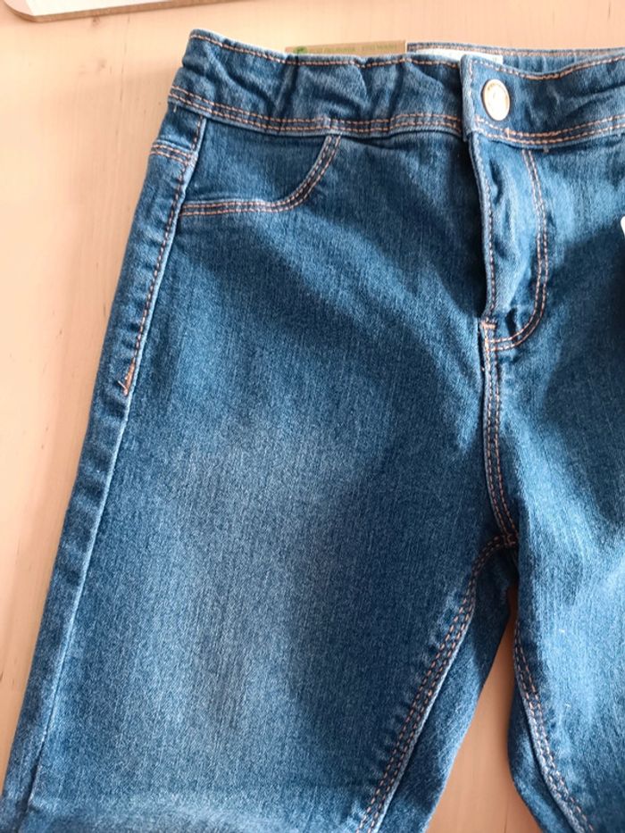 Jean slim neuf 5 ans taille réglable - photo numéro 2