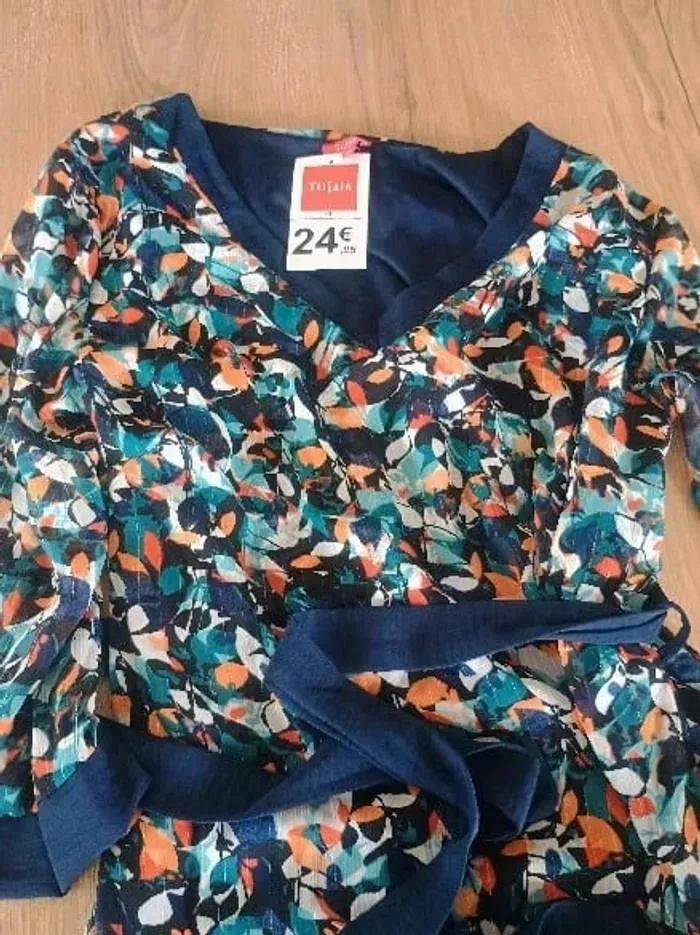 robe fleurie neuve 44 - photo numéro 4