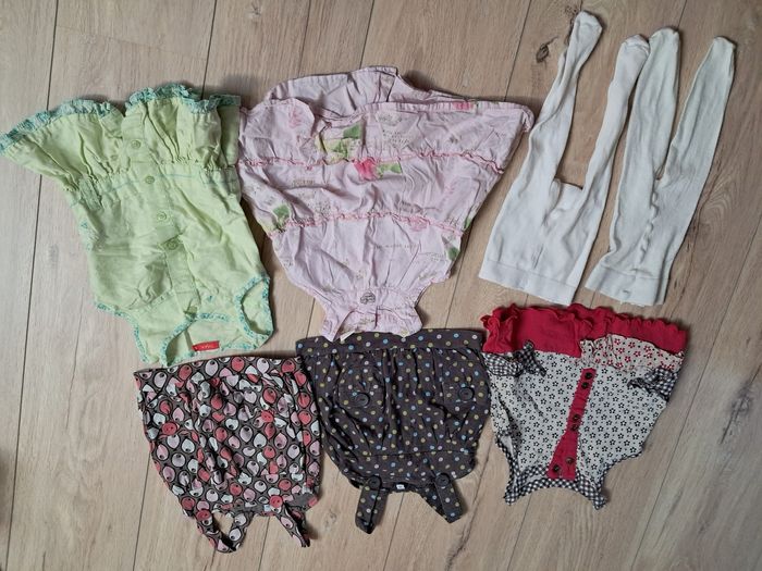 Lot de robes/tuniques + 2 collants taille 6 mois