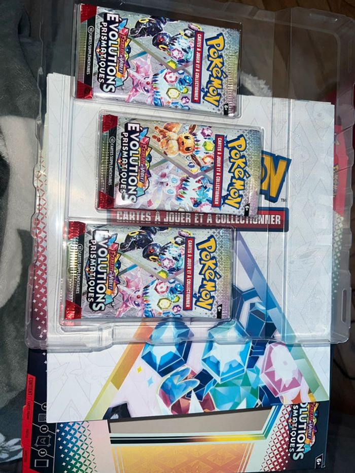 Coffret poster Pokémon évolution prismatique reconditionné 3 boosters et 3 cartes promo - photo numéro 3