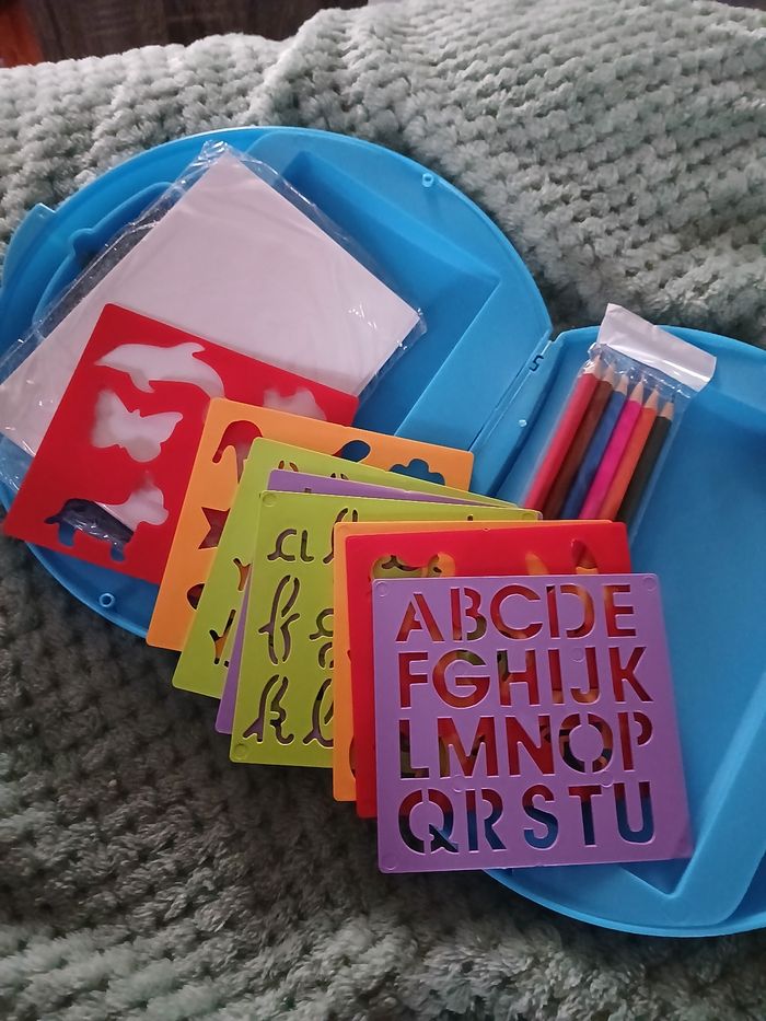 Malette de pochoirs - photo numéro 2