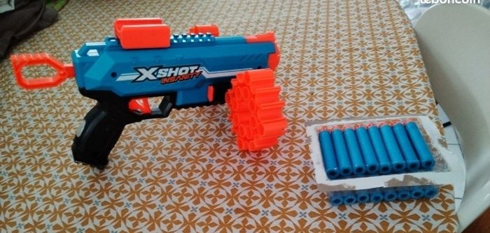 Pistolet xshot insanity