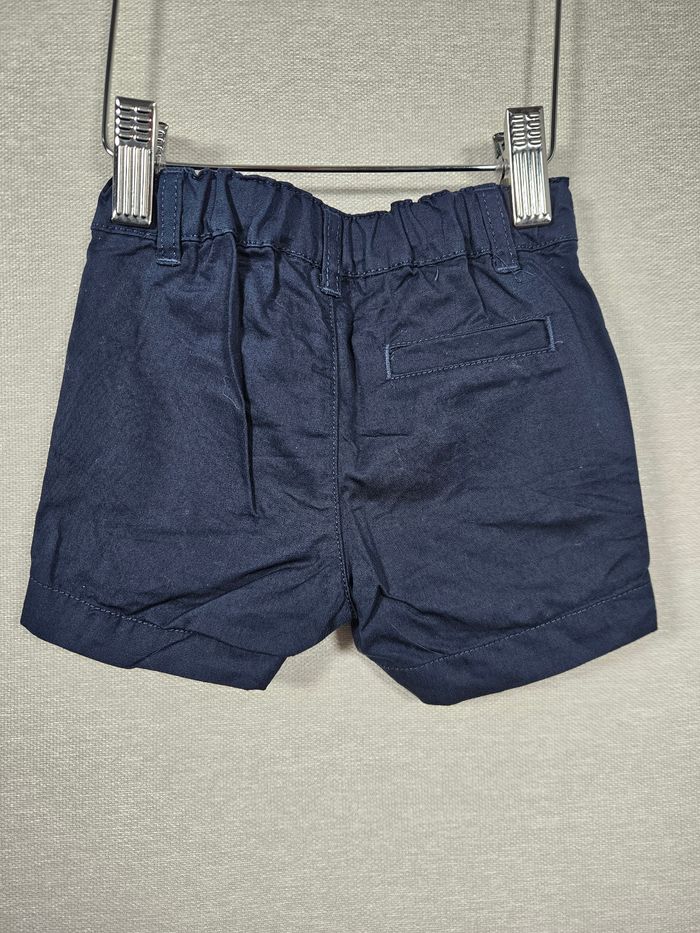 Short ajustable à la taille Primark 3-6 mois 68 cm - photo numéro 2
