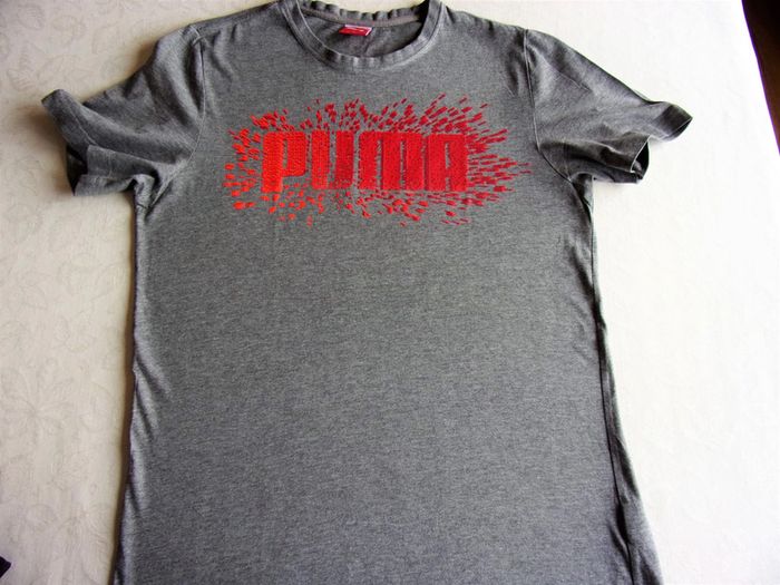 Tee shirt Puma - T.M - état neuf