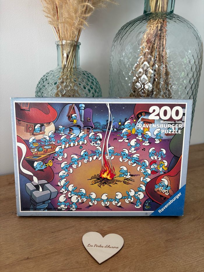 Puzzle 200 pieces schtroumpfs feu de camps