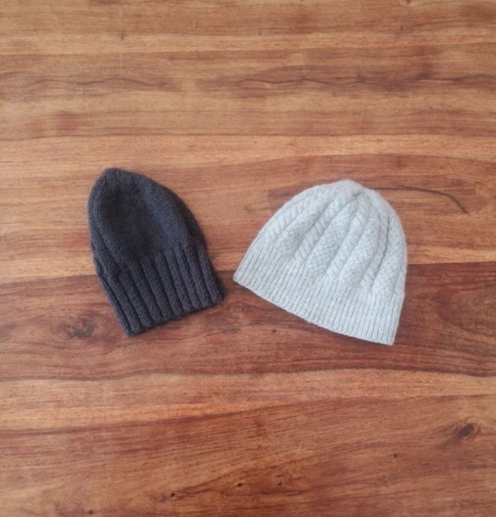 Lot de bonnets bébé