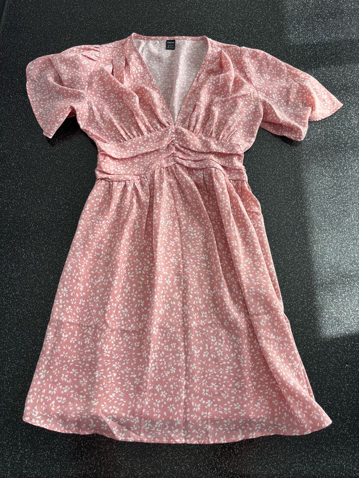 Shein - robe d’été rose Taille XS