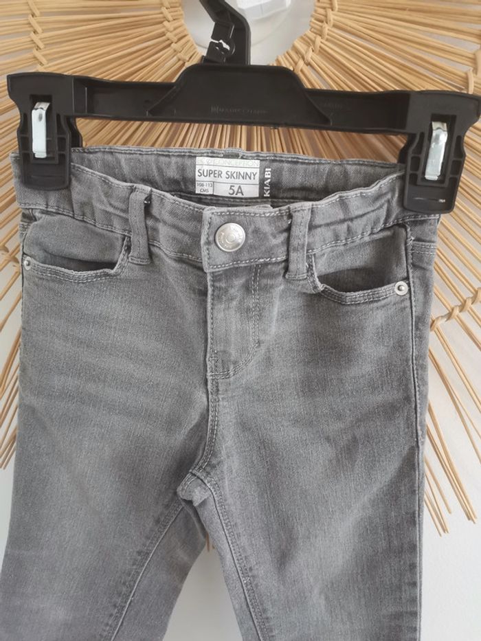 Jean neuf slim 5 ans - photo numéro 2