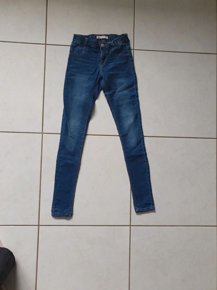 Jean Levi's super skinny 710 12 ans chelo - photo numéro 2