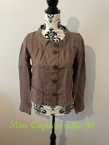 Veste blazer à manches longues en lin beige foncé taupe bouton devant Miss Captain taille 36