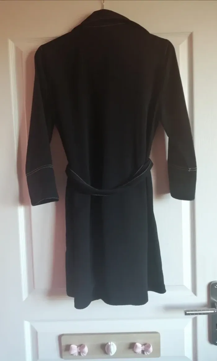 Robe Zara noir et blanche à gros boutons - photo numéro 7