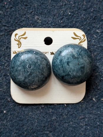 Grosses boucles d'oreilles rondes