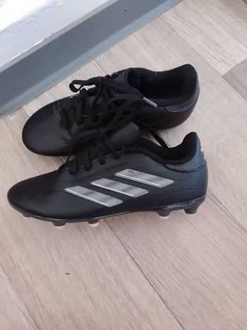 Crampon adidas 