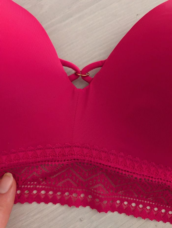 Soutien gorge neuf 80D - photo numéro 2