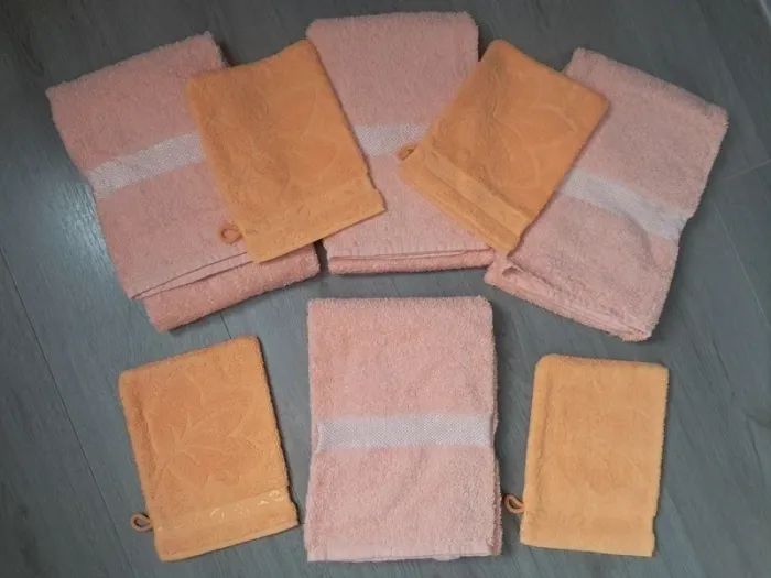 Lot de 4 serviettes + 4 gants Neuf