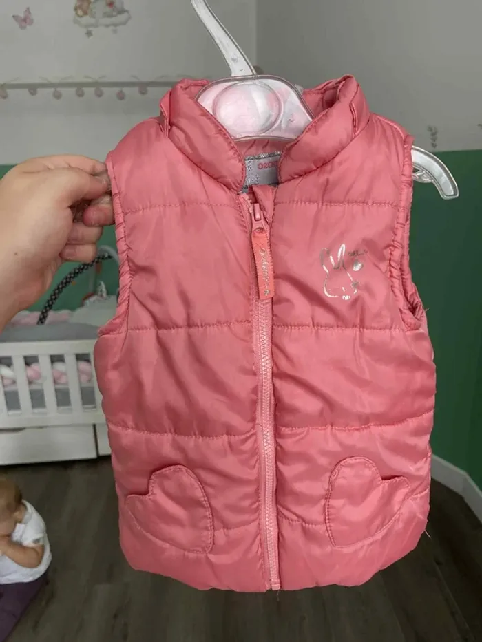 Doudoune sans manches bébé fille 6-9 mois