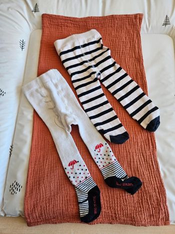 2 collants a motifs blanc et bleu
