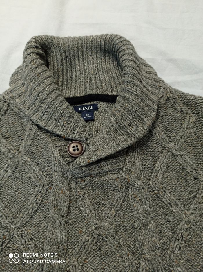 pull de chez Kiabi taille 8 ans ref R95 C2 - photo numéro 2